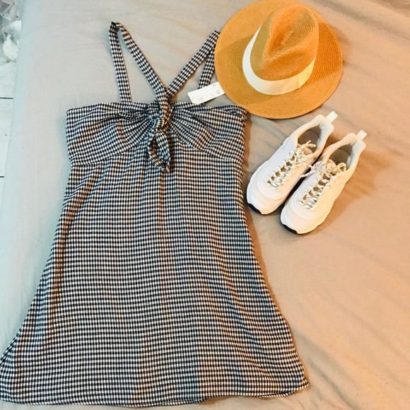 2 FOR $30. 🆕 Gingham Tie Front Summer Dress.